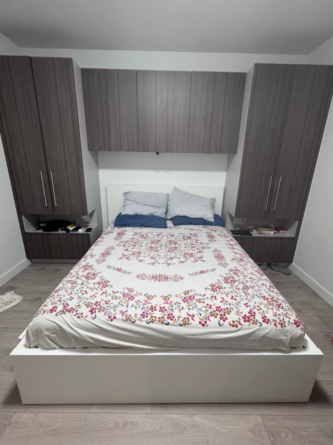 White Queen Size Storage Bed Frame - photo 2
