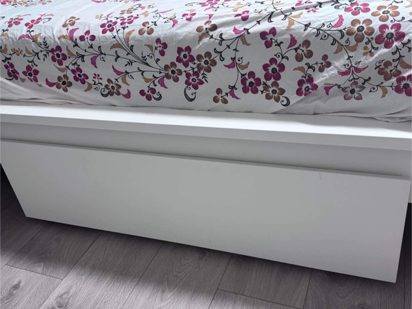 White Queen Size Storage Bed Frame - photo 4