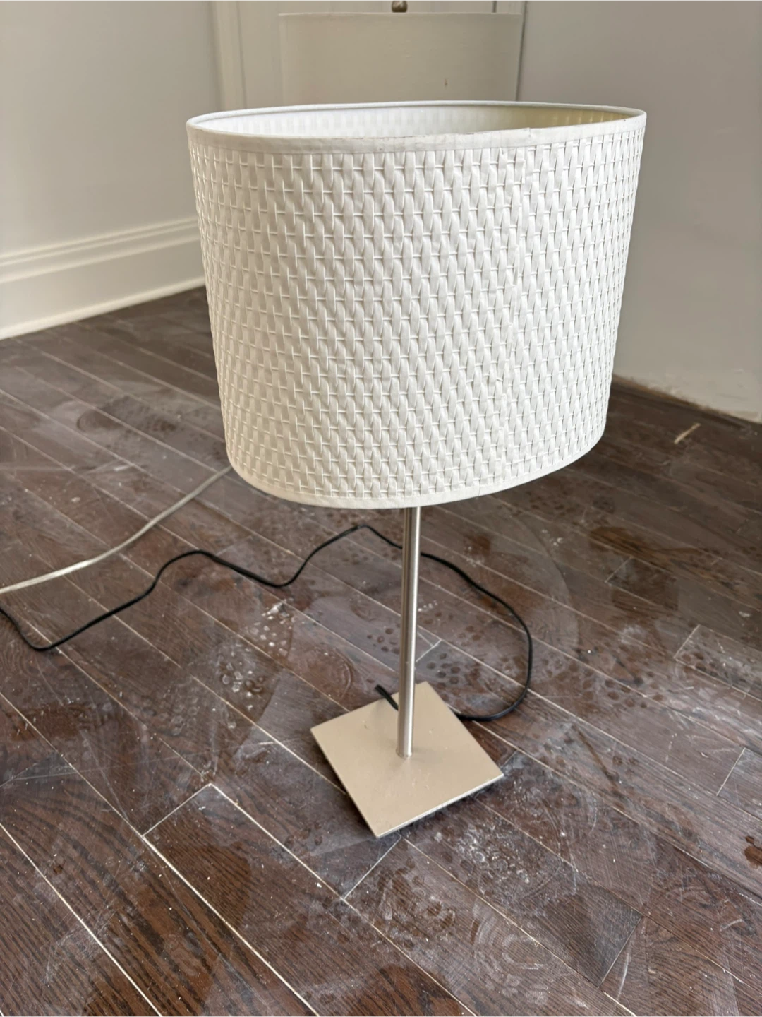 Woven Texture Table Lamp - White