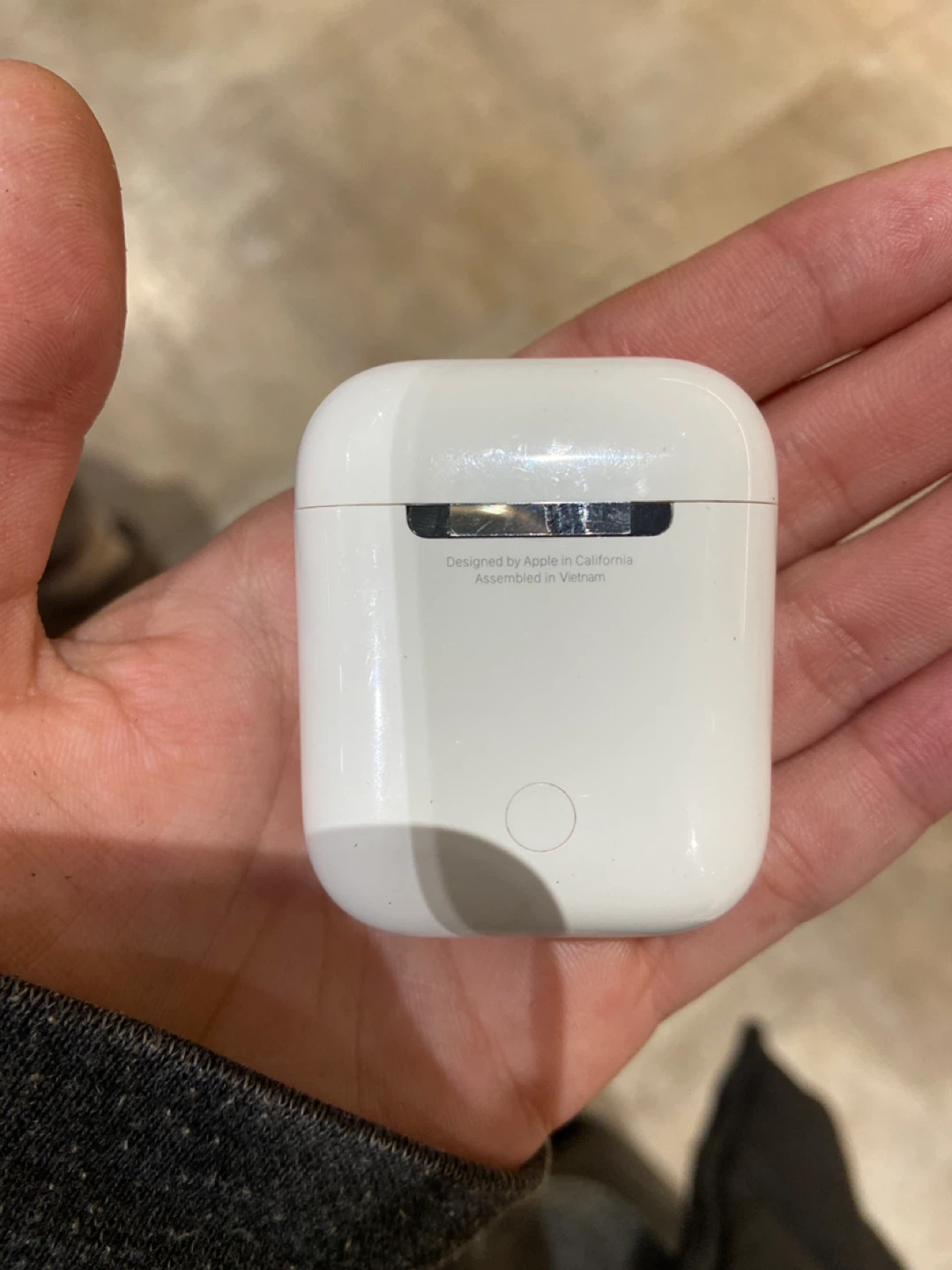 Apple AirPods 1st Generation with charger - photo 3
