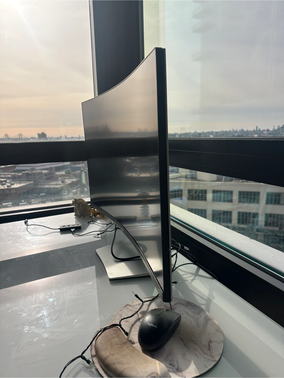 Dell Curved Computer Monitor 32” - photo 2