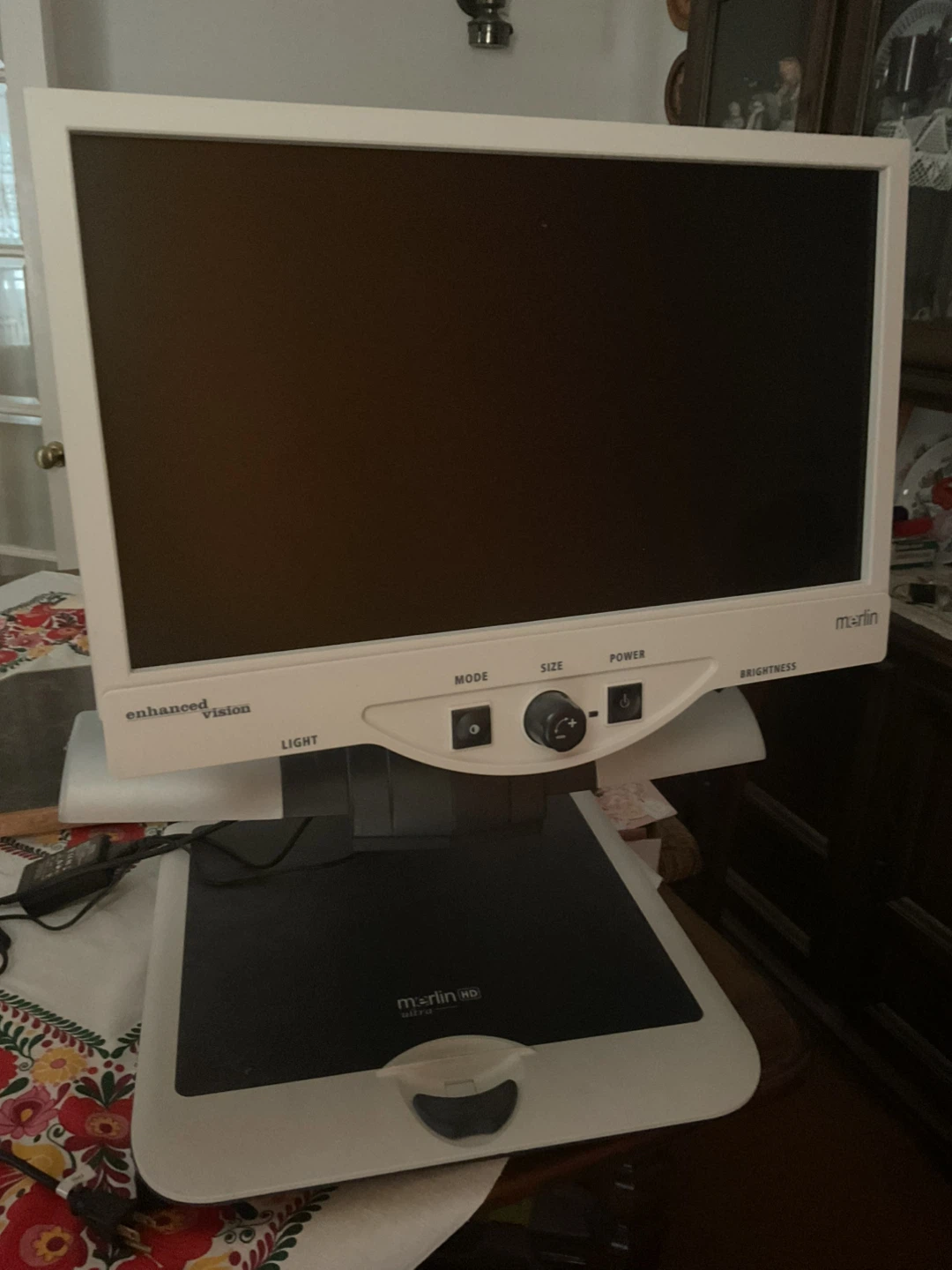 Merlin Ultra - Enhanced Vision HD Magnifier