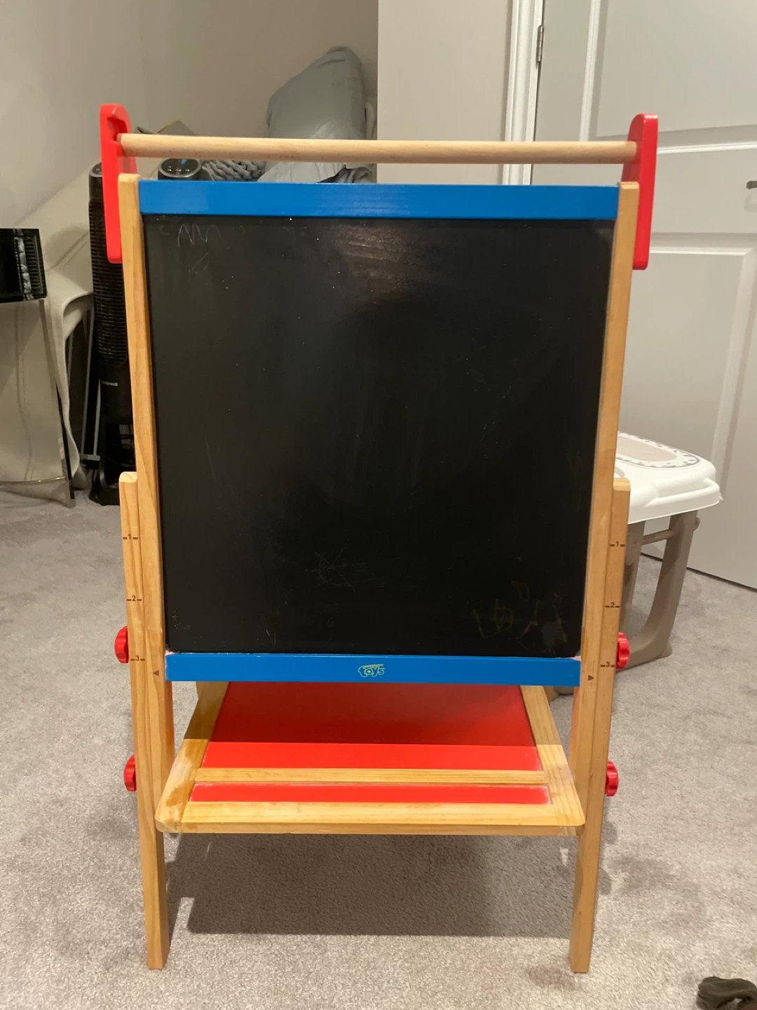 Kids Art Easel - Double Sided Whiteboard & Chalkboard