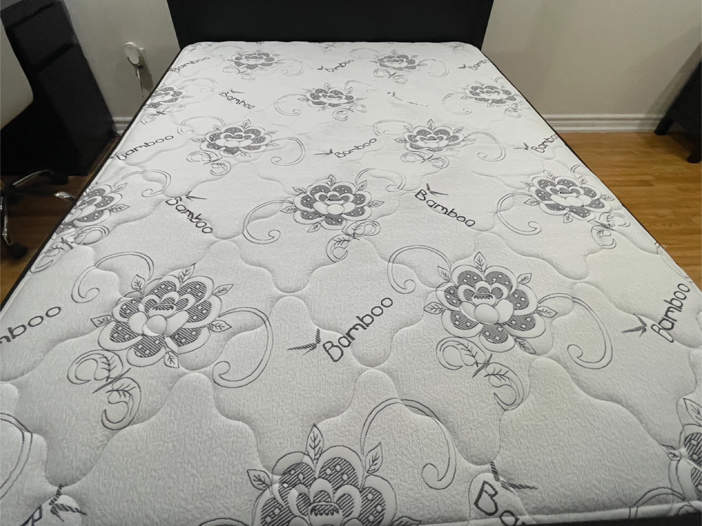 IKEA hemnes double/full bed with bamboo mattress - photo 2