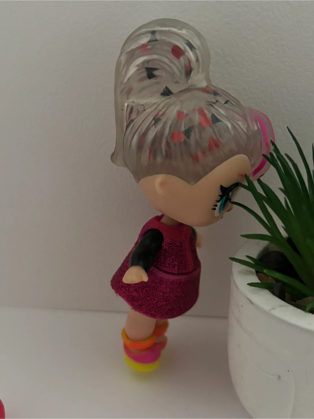 LOL Surprise Doll (including bottle and a headband) - photo 4