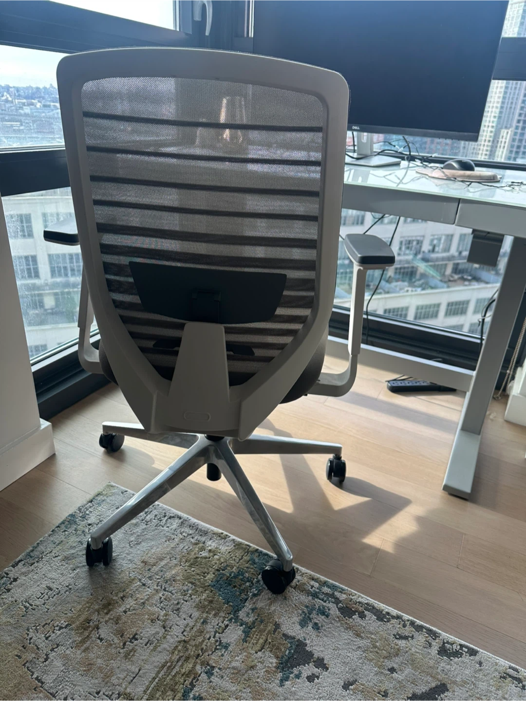 Branch Ergonomic Mesh Office Chair - photo 2