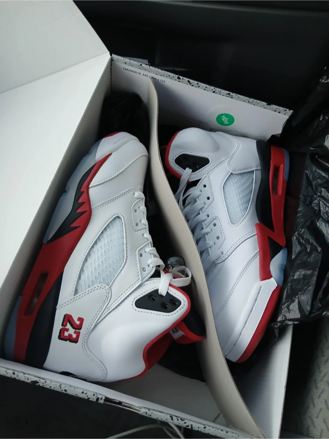 Air Jordan 5 Retro "Alternate Grape" - photo 3