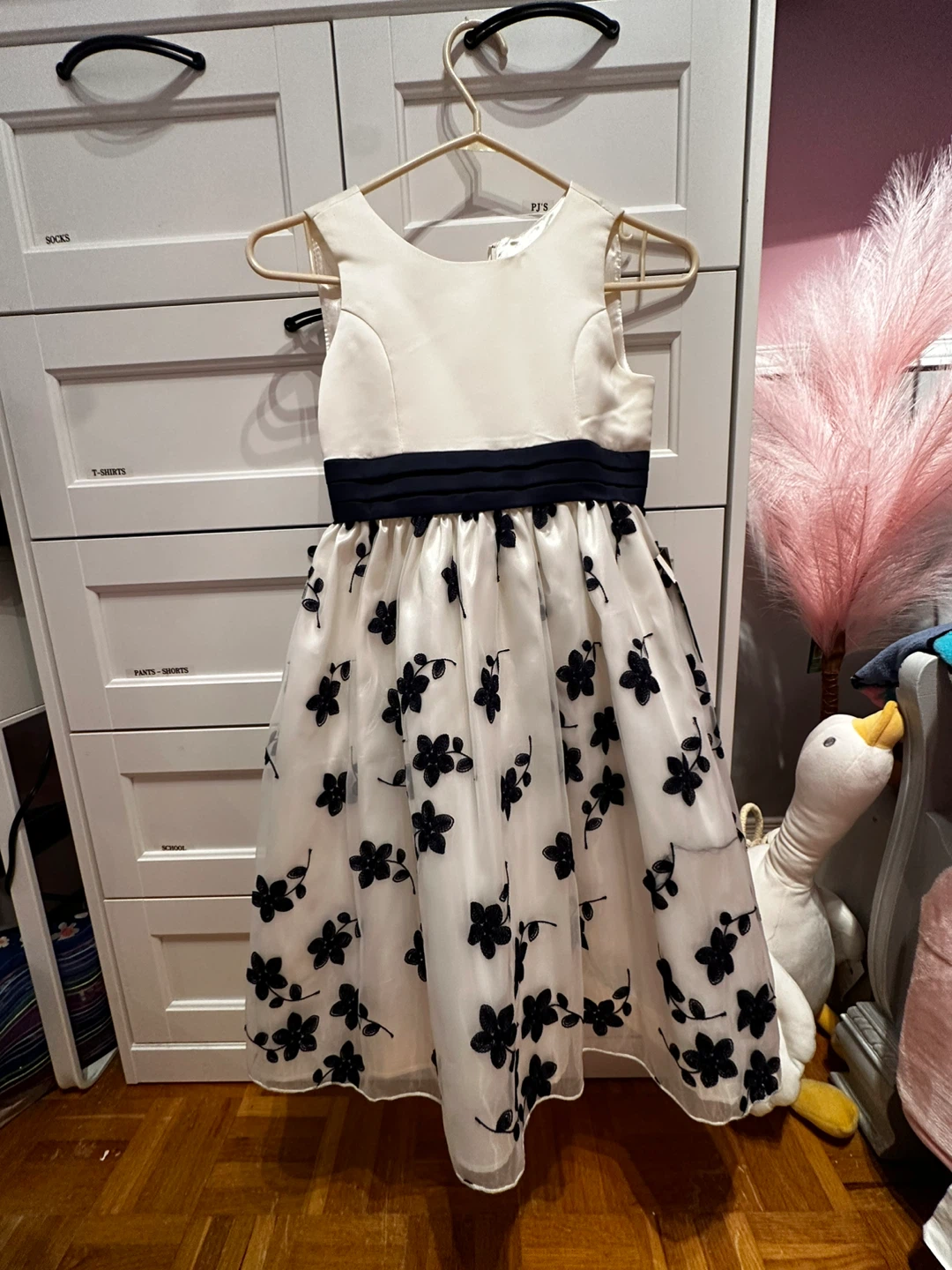 Girls Dress Size 10 Navy Flower Applique