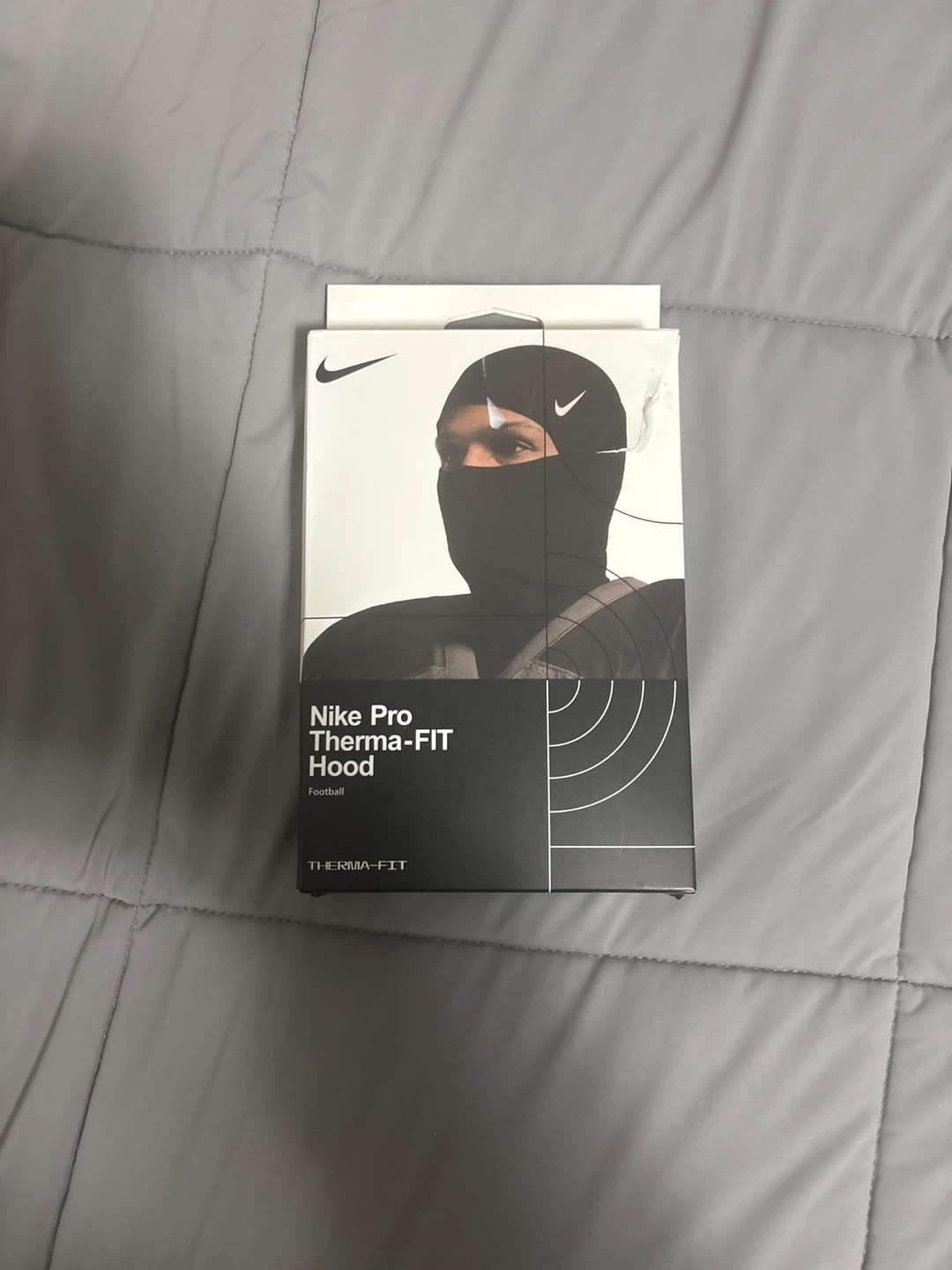 Nike Pro Therma-FIT Hood