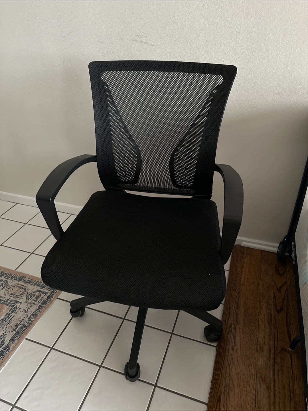 Black Mesh Office Chair with Wheels
