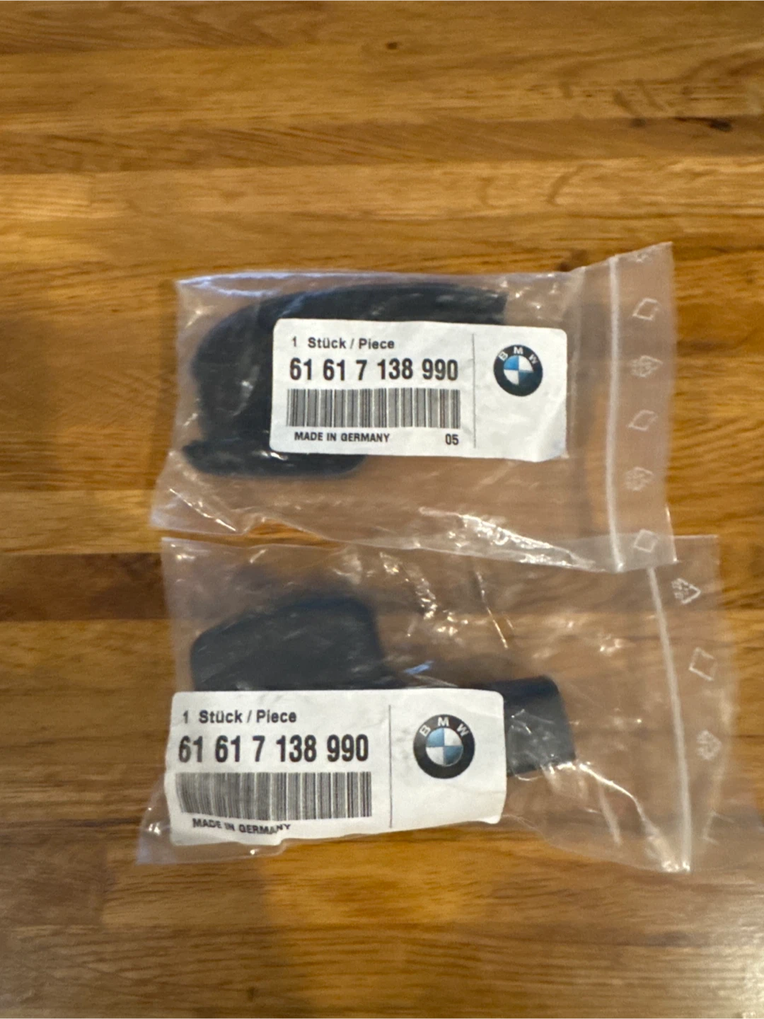 BMW Windshield Wiper Arm Cover original