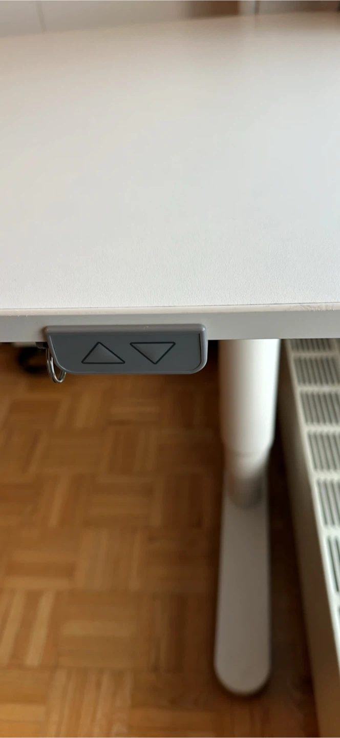 IKEA BEKANT Standing Desk - White - photo 2