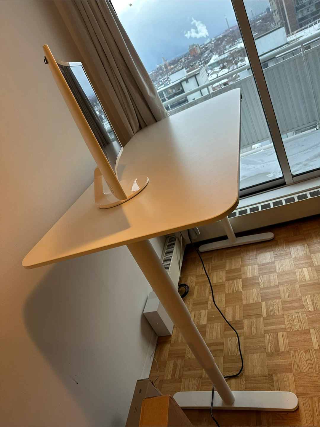 IKEA BEKANT Standing Desk - White - photo 3