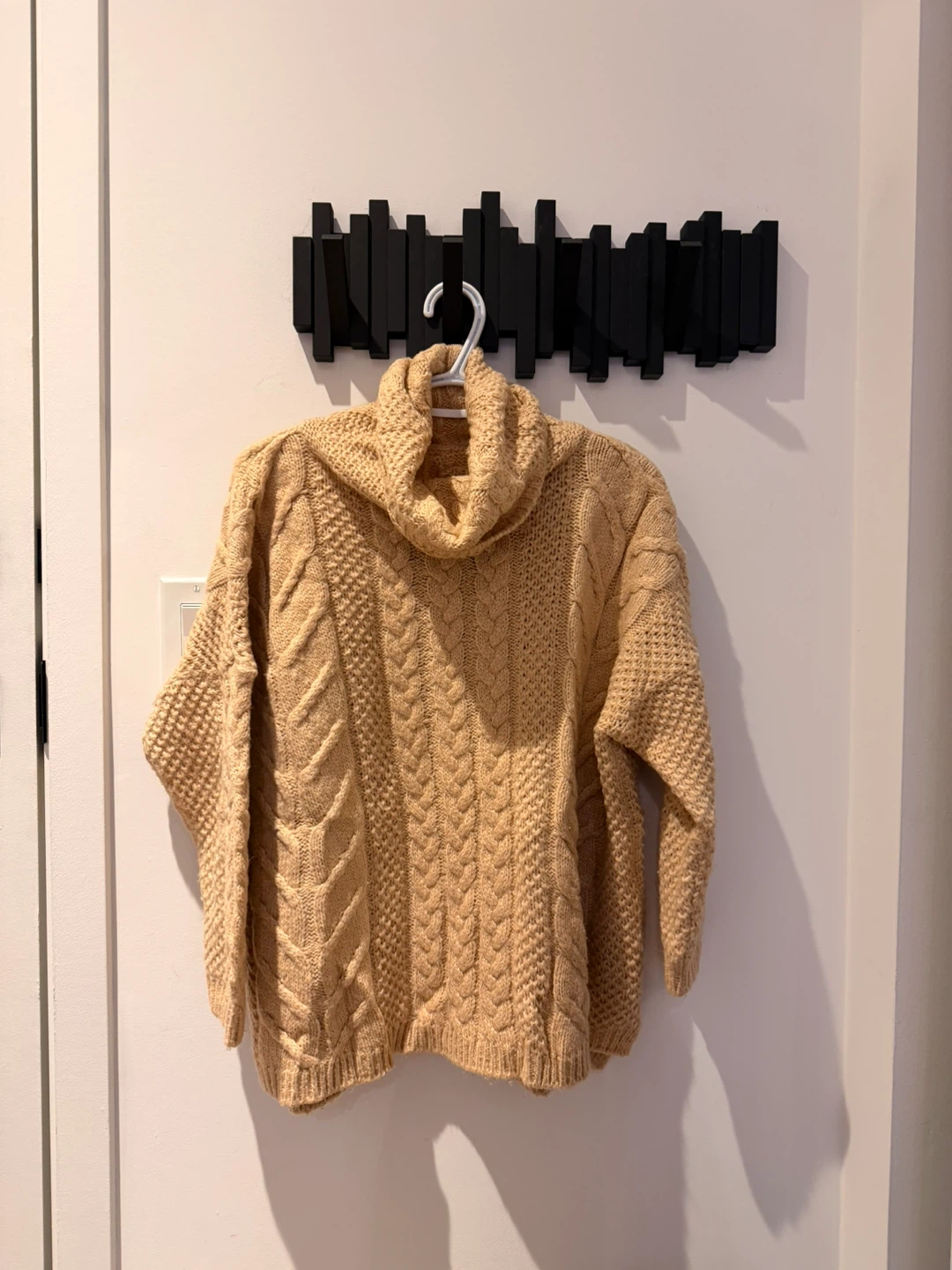 Cable Knit Turtleneck Sweater - Tan