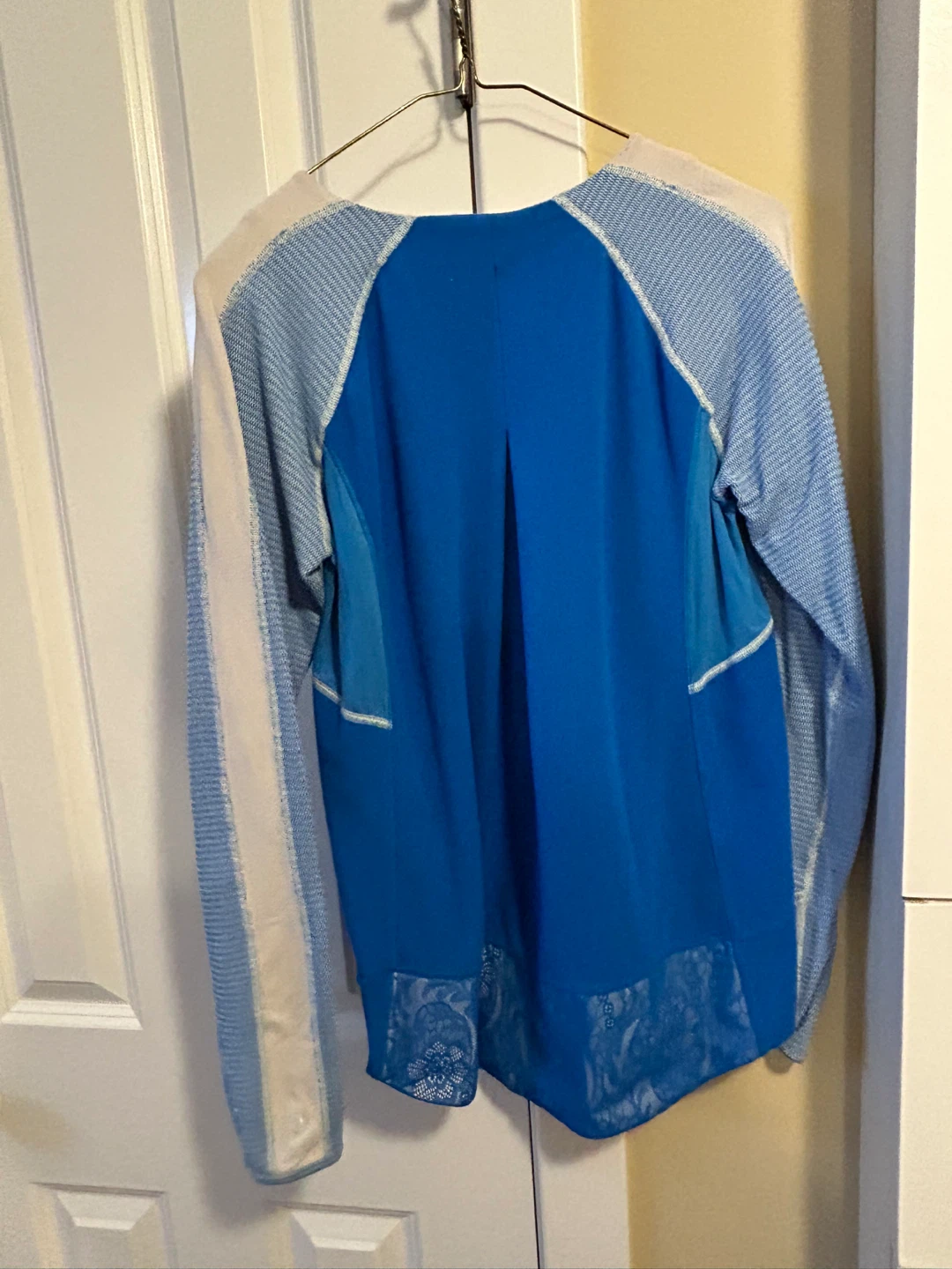 Lululemon Long Sleeve Top - Blue size 8 - photo 2
