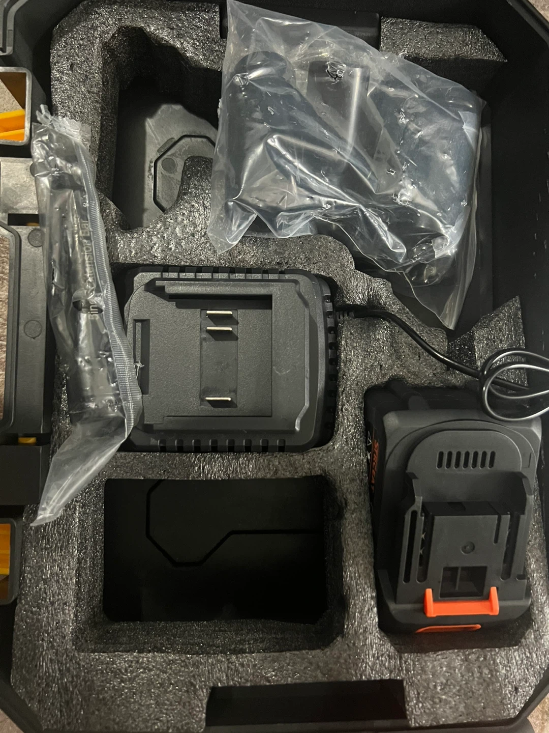 Cordless Impact Wrench Kit(1600n) - photo 3