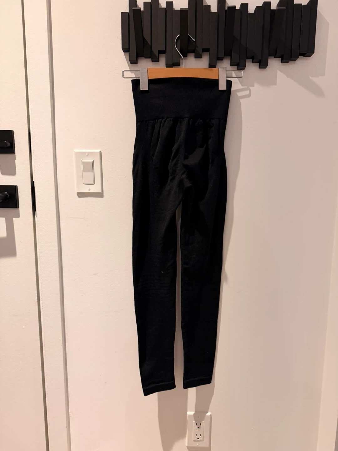 Black Seamless Leggings - photo 2