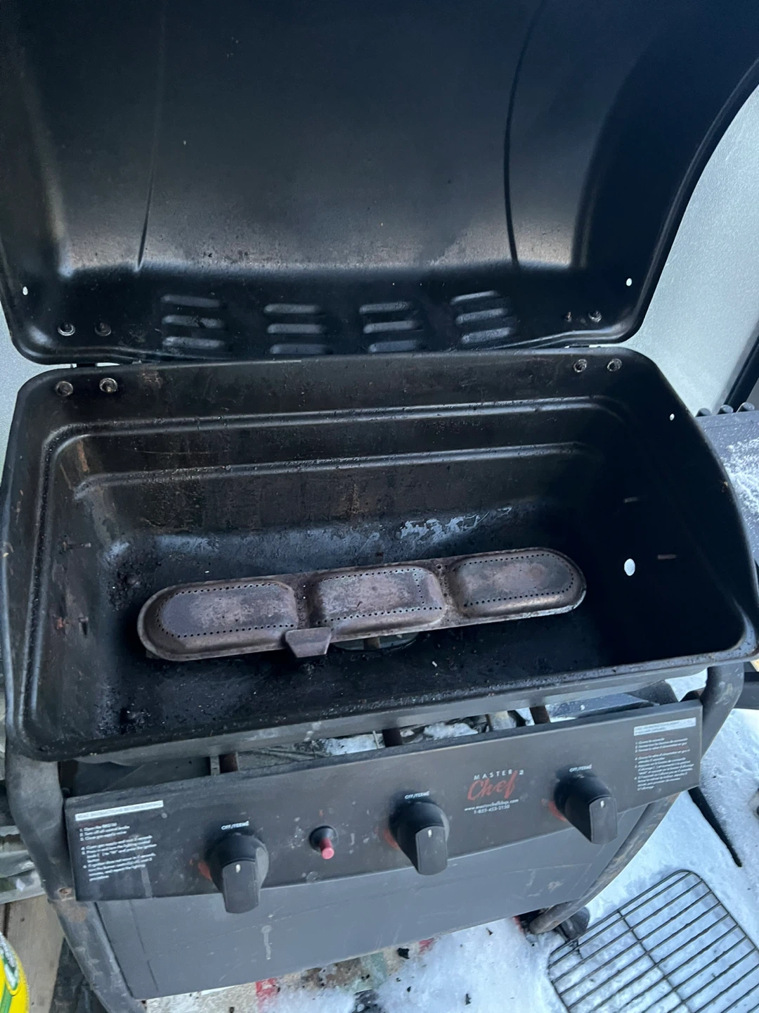 Master Chef 3-Burner Propane BBQ - photo 4