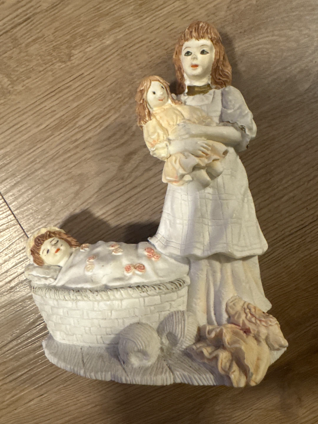 Vintage Giuseppe Armani Capodimonte porcelain figurine 6” - photo 2