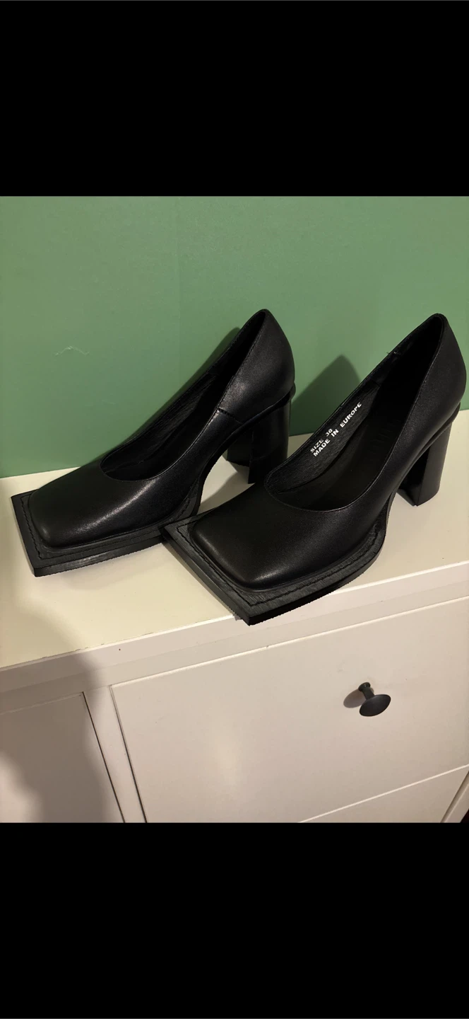 Ninamounah Square Toe Black Heels