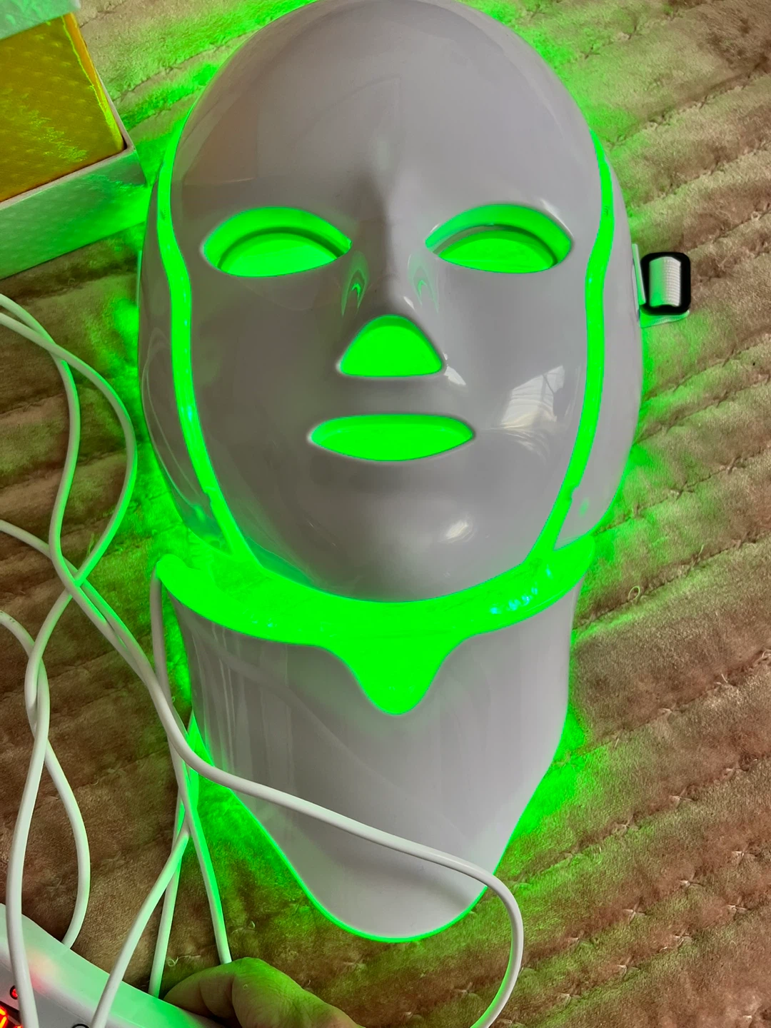 Colorful LED Beauty Mask with Controller - photo 3