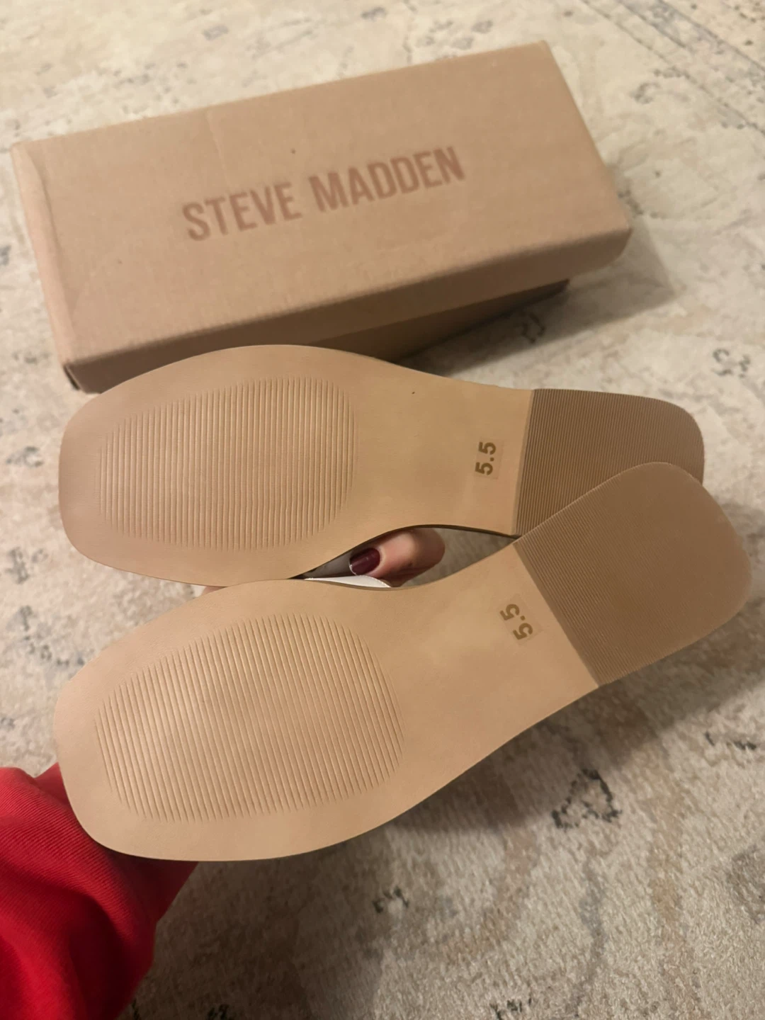 Brand new! Steve Madden White Flat Slides - Size 5.5 - photo 3