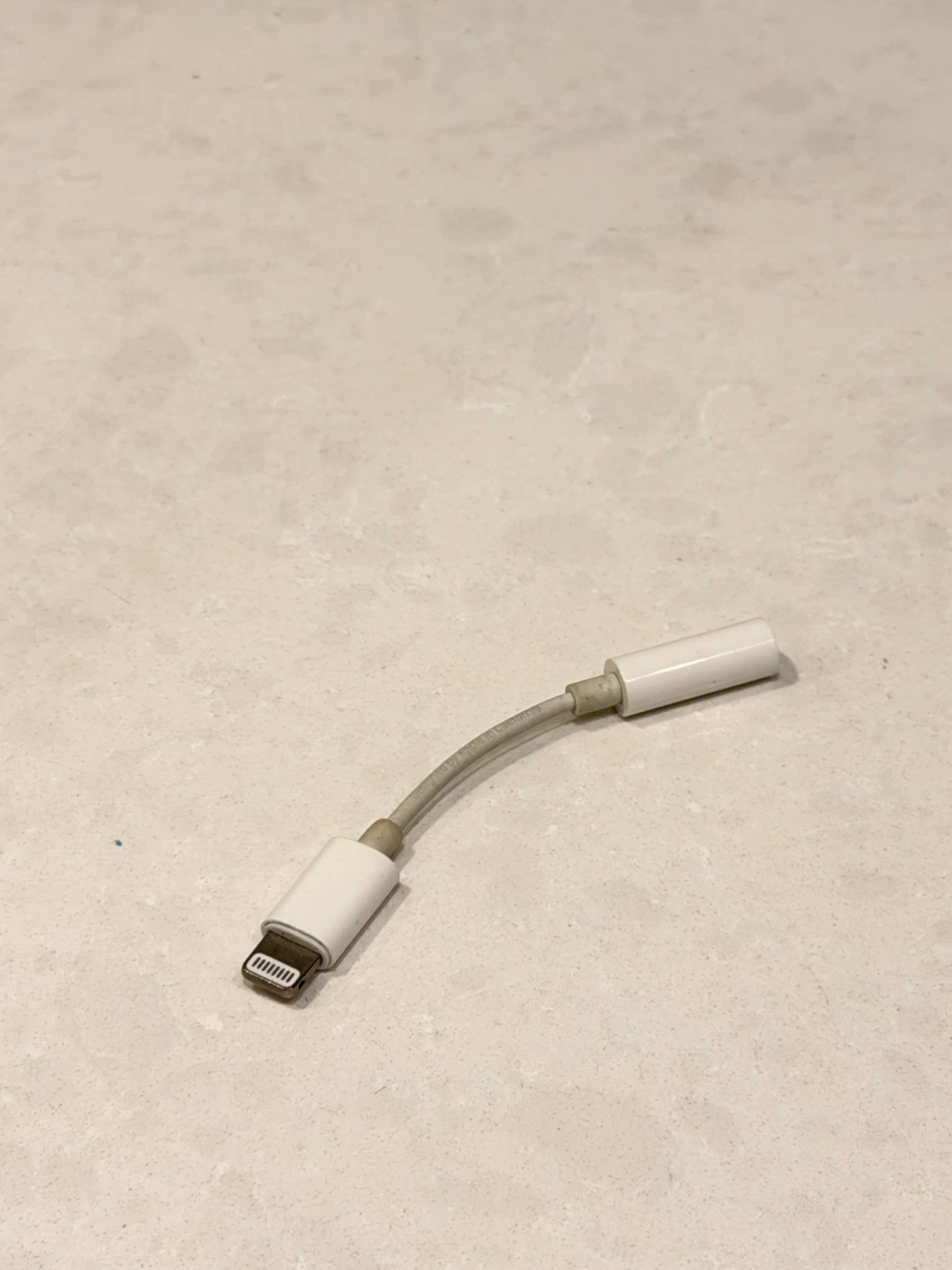 Apple Lightning to 3.5mm Headphone Jack Adapter