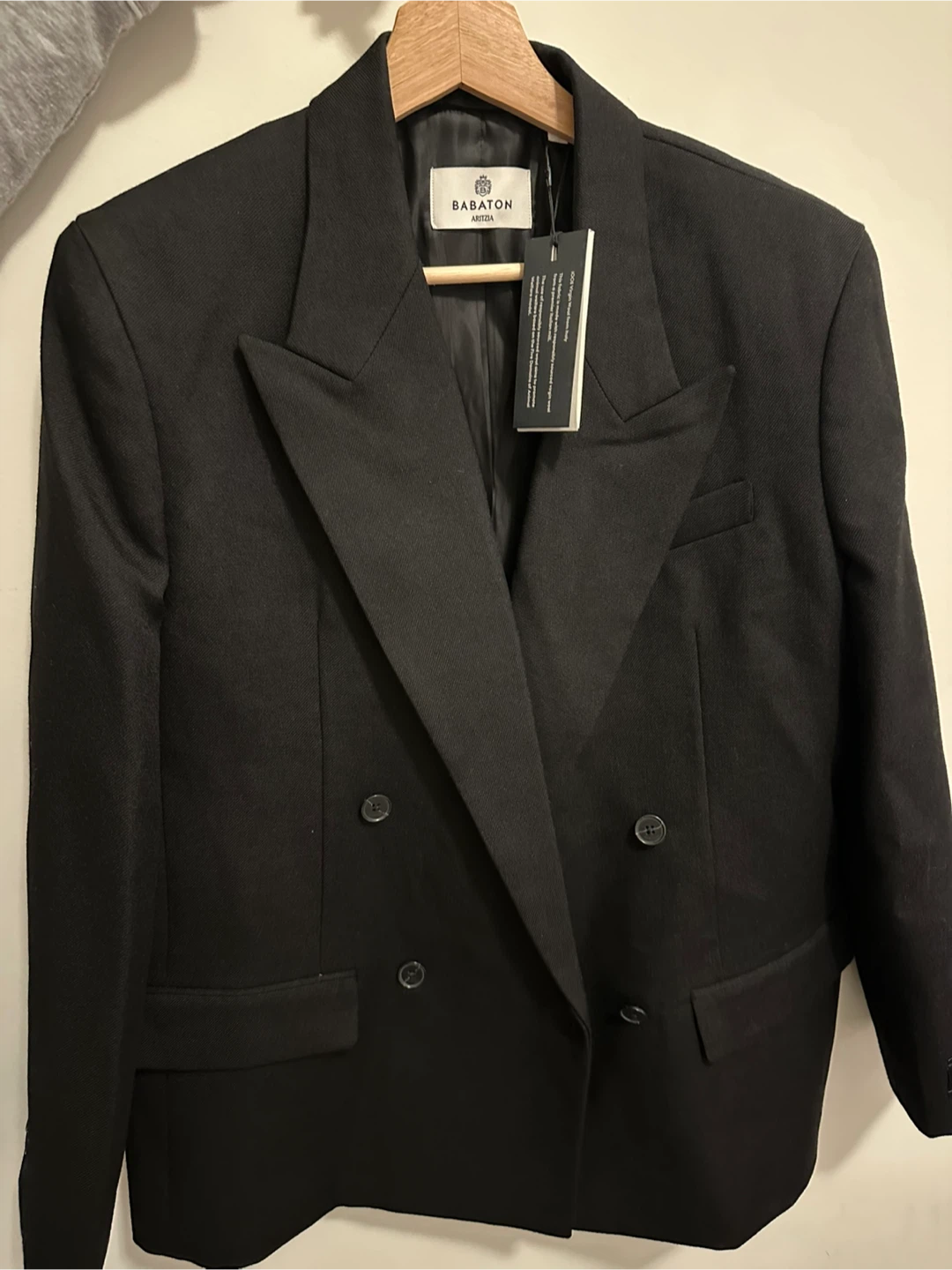 New Aritizia Women’s Babaton Black Wool Blazer - photo 3