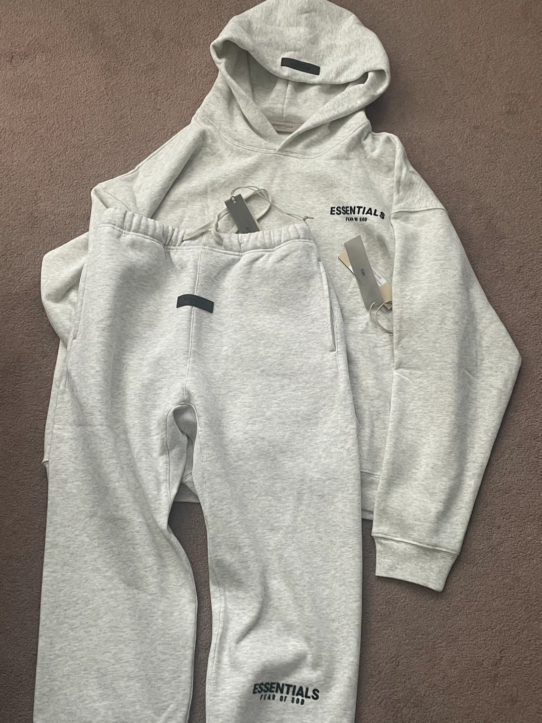 ESSENTIALS Fear of God light oat tracksuit- Size S
