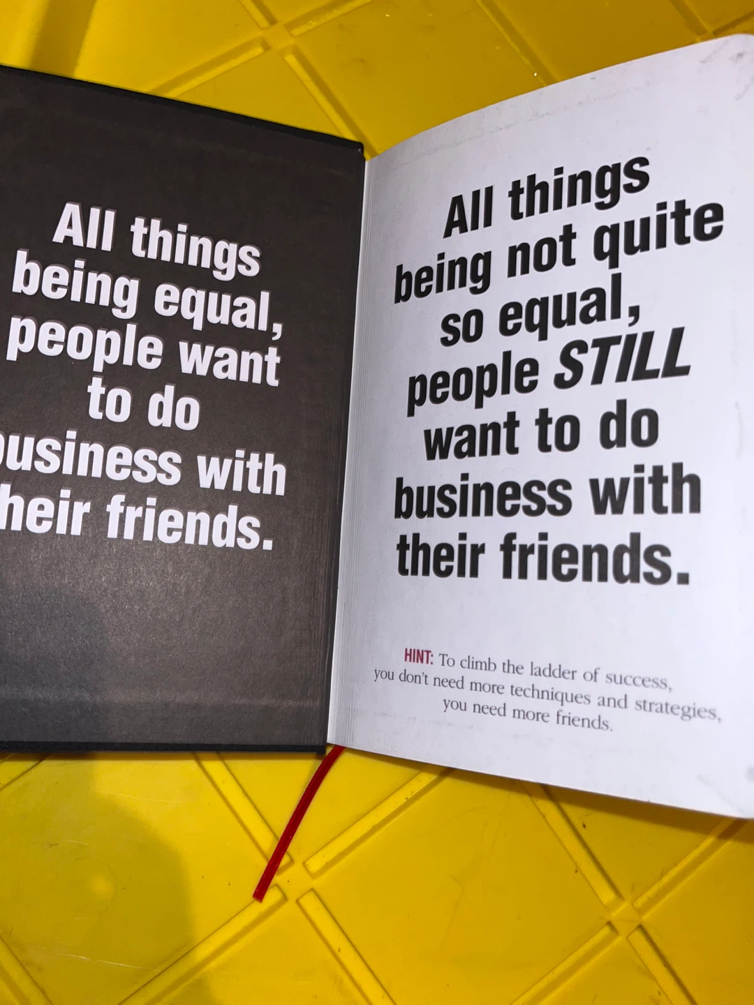 🥕🧑‍🌾Little Black Book of Connections by Jeffrey Gitomer - photo 2