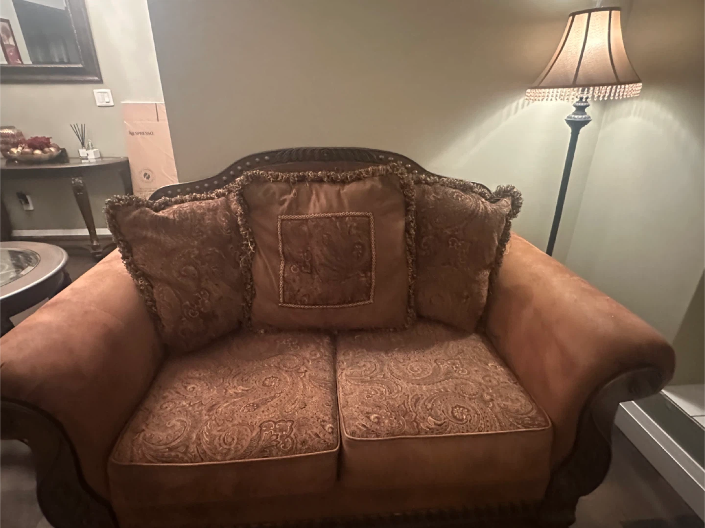 Classic Sofa, Loveseat & Accent Chair Set – Gently Used