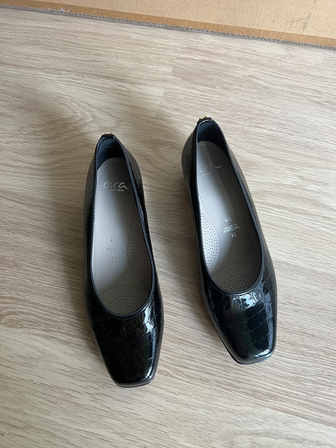 Ara Black Patent Croc Embossed Heels - photo 2