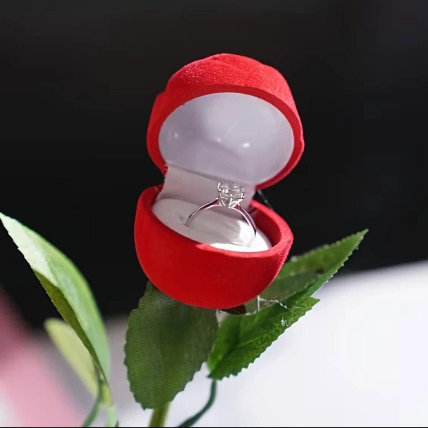 Brand New Red Rose Ring Box Holder - photo 3