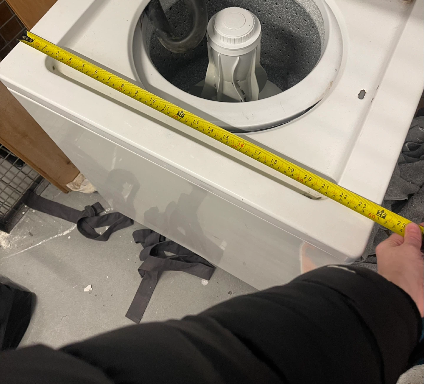 White Whirlpool Stackable Washer and Dryer Set - photo 2