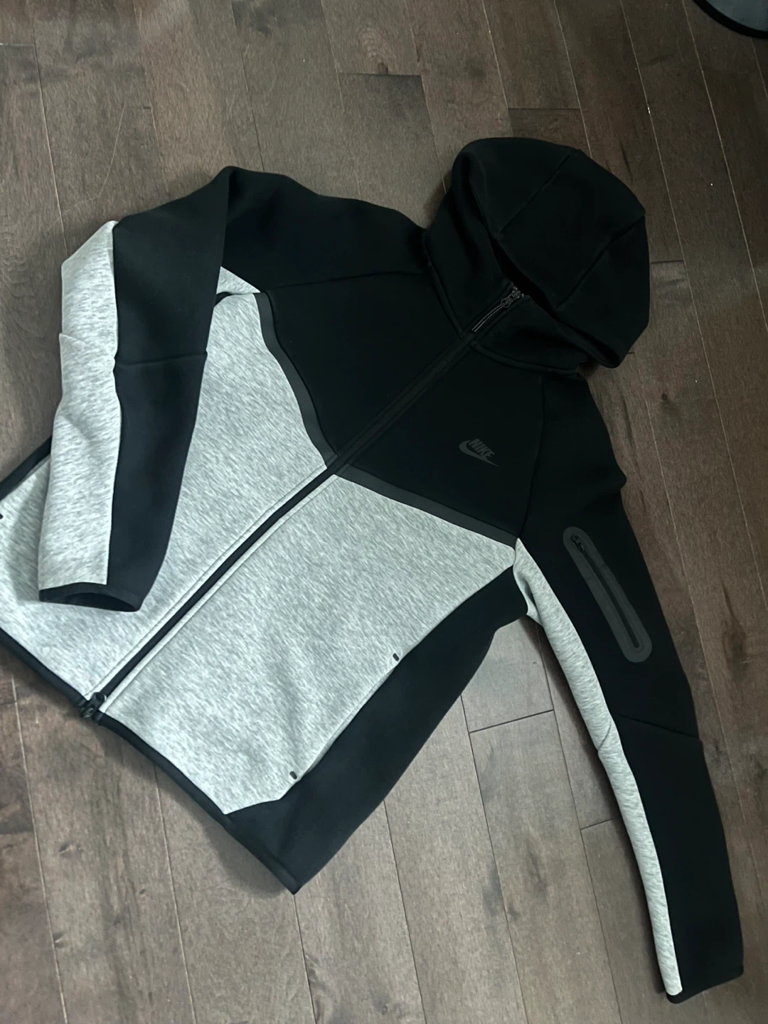 Nike Tech Fleece Full-Zip Hoodie