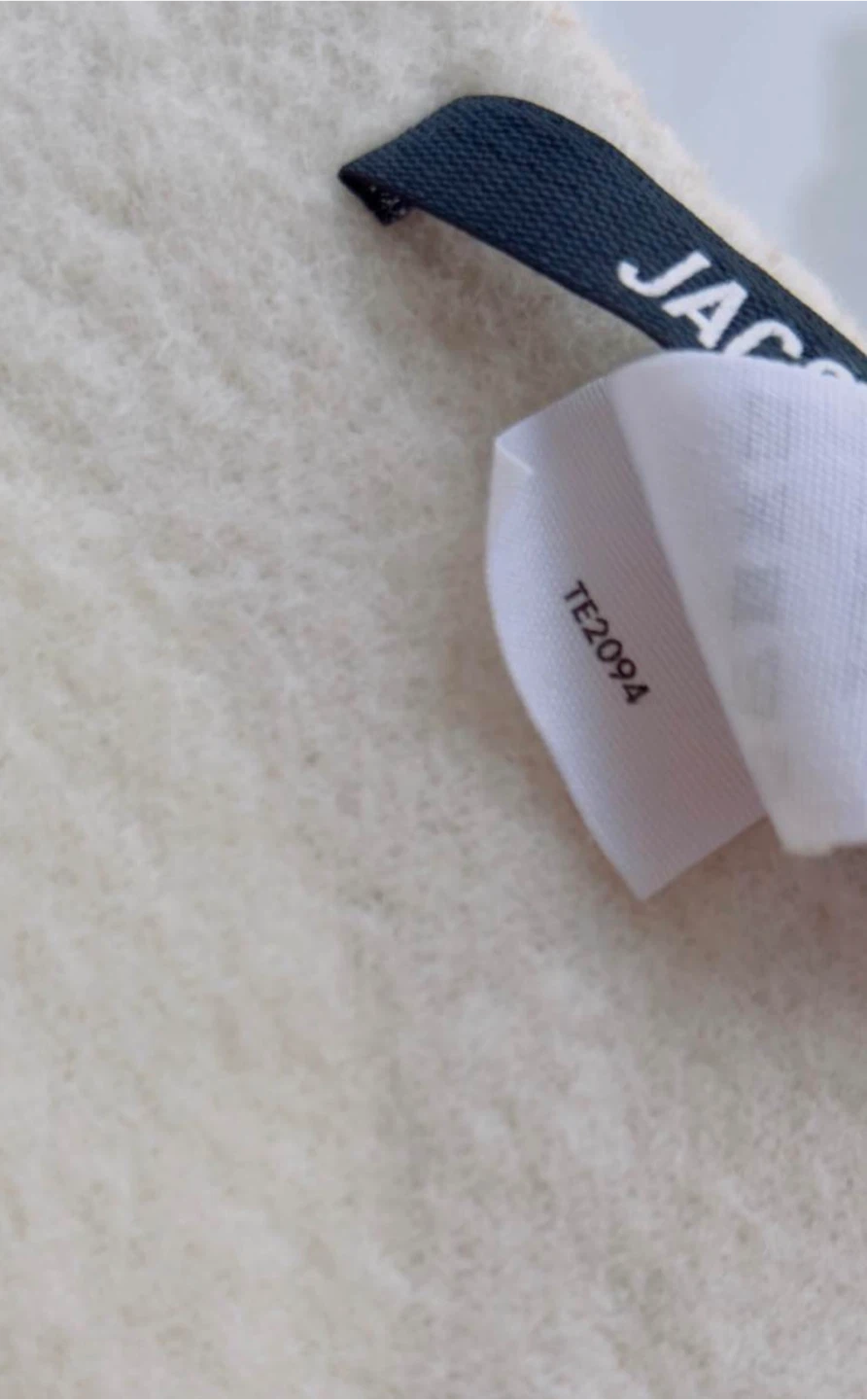 Jacquemus L'écharpe Rond Carré Fringed Scarf - photo 4