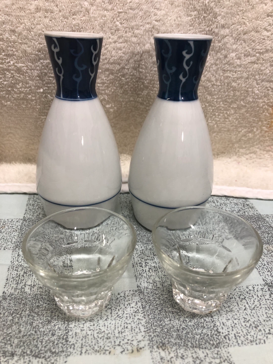 Sake Set - 2 Ceramic Bottles & 2 Glass Cups