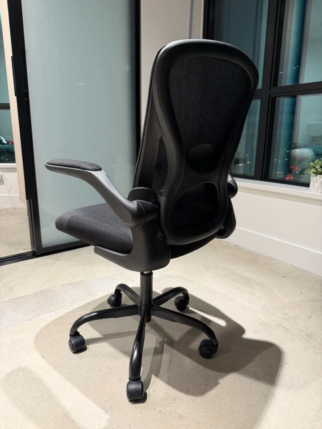 Black Ergonomic Mesh Office Chair with Padded Arms - photo 3