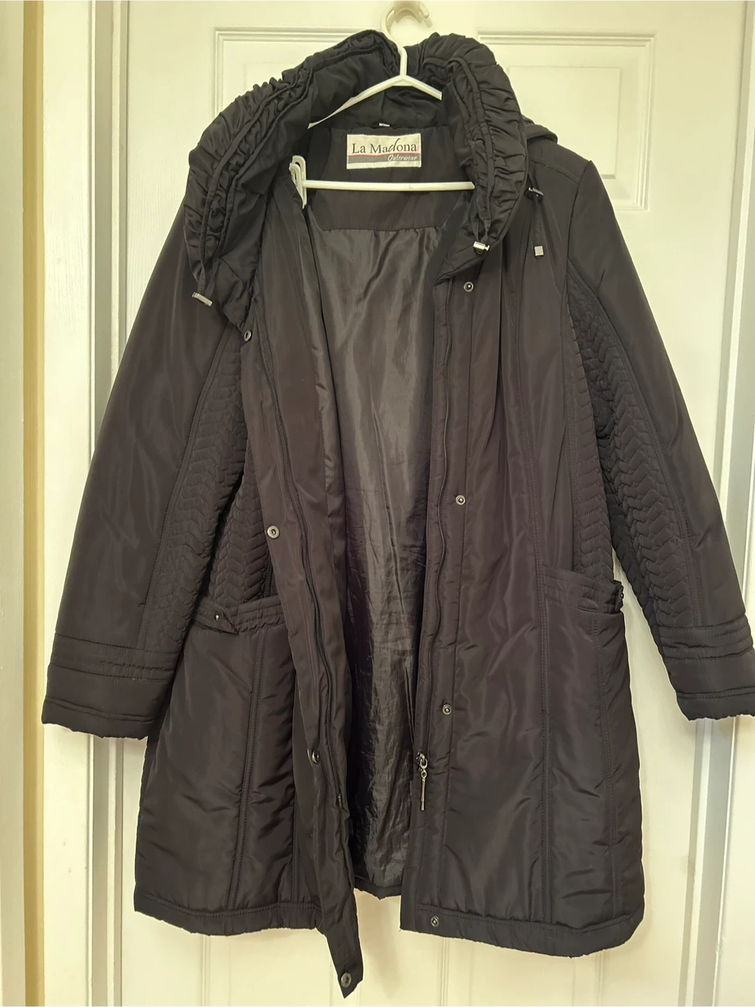 La Madona Outerwear Black Puffer Coat - Size XL