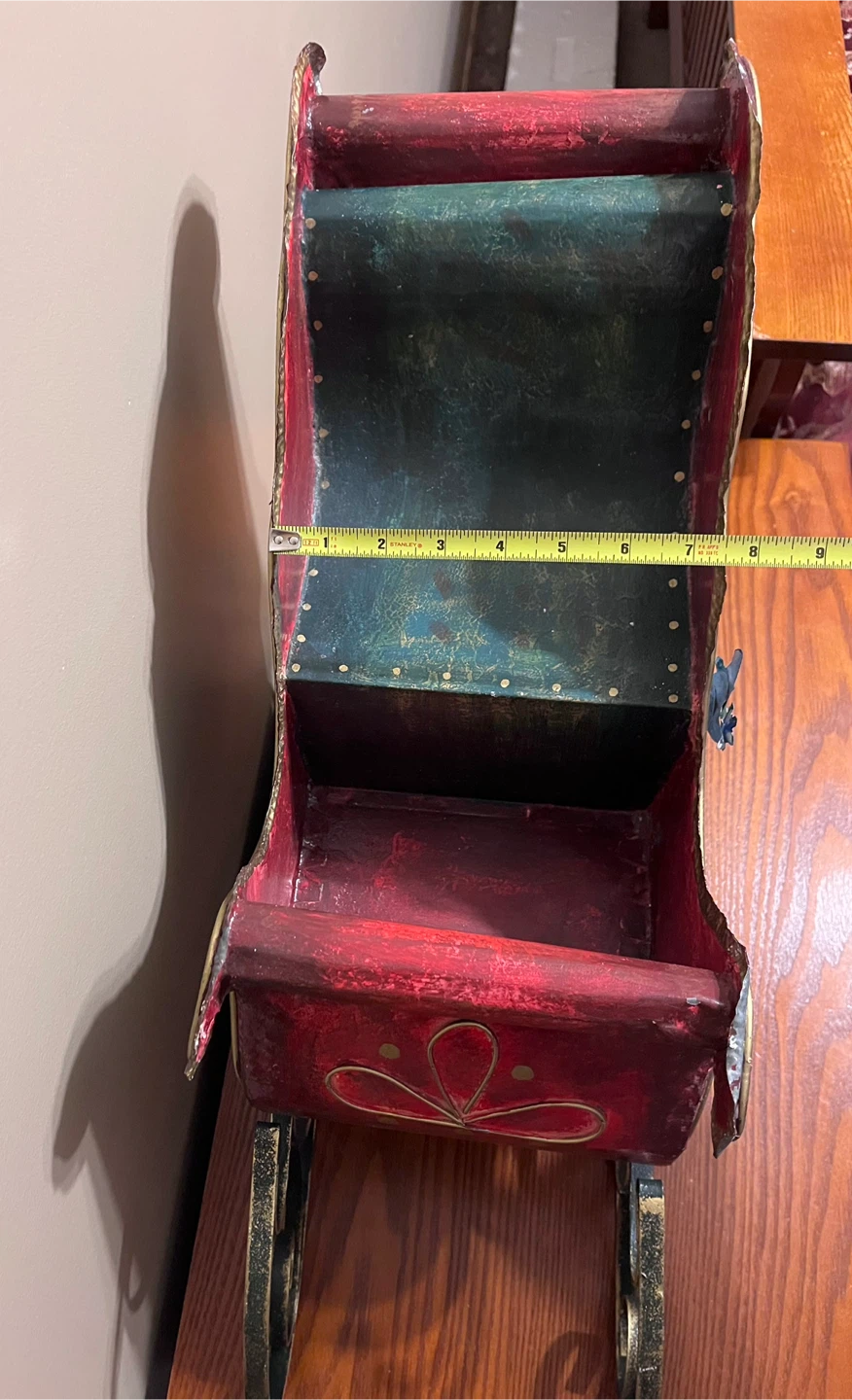 VINTAGE CHRISTMAS AROUND THE WORLD LARGE METAL SLEIGH - photo 4