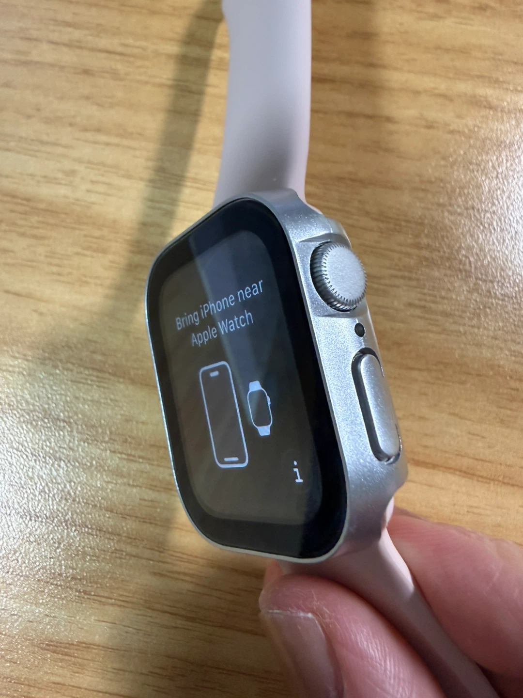 Apple Watch SE 2, Works Perfectly, Minor Cosmetic Flaw - photo 2