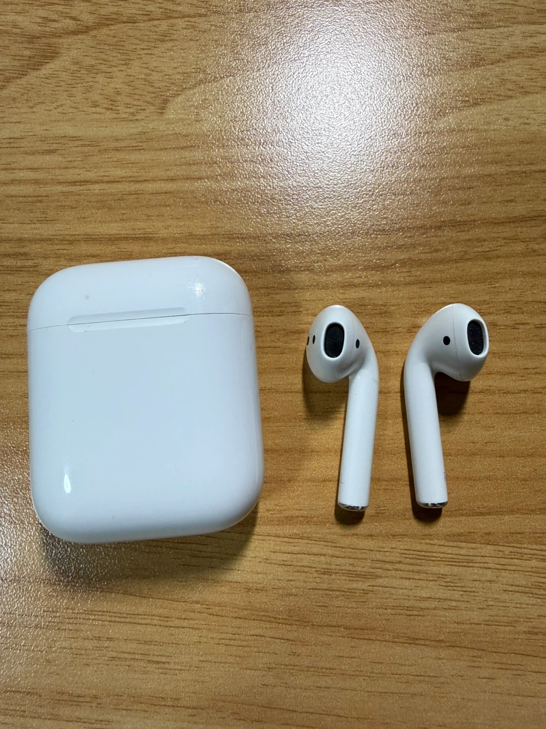 AirPods (1st Gen), Works Well, $20