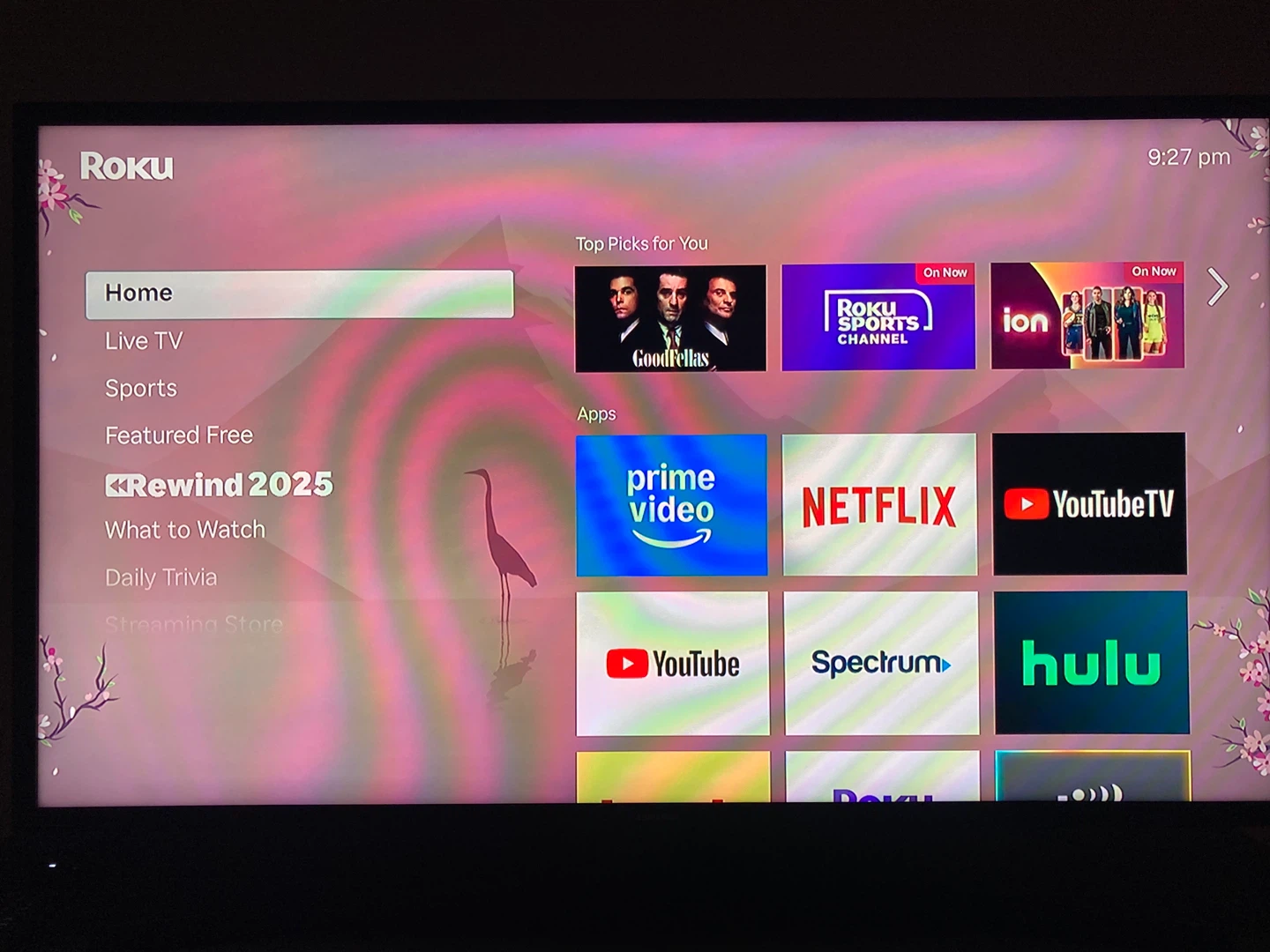 Samsung 40” TV + Roku (Remote Included) - photo 4