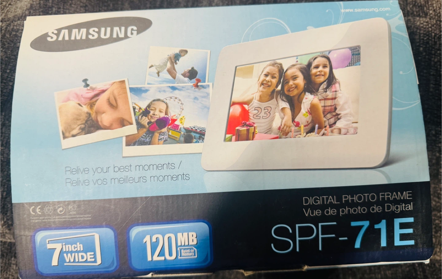 Samsung SPF-71E Digital Photo Frame