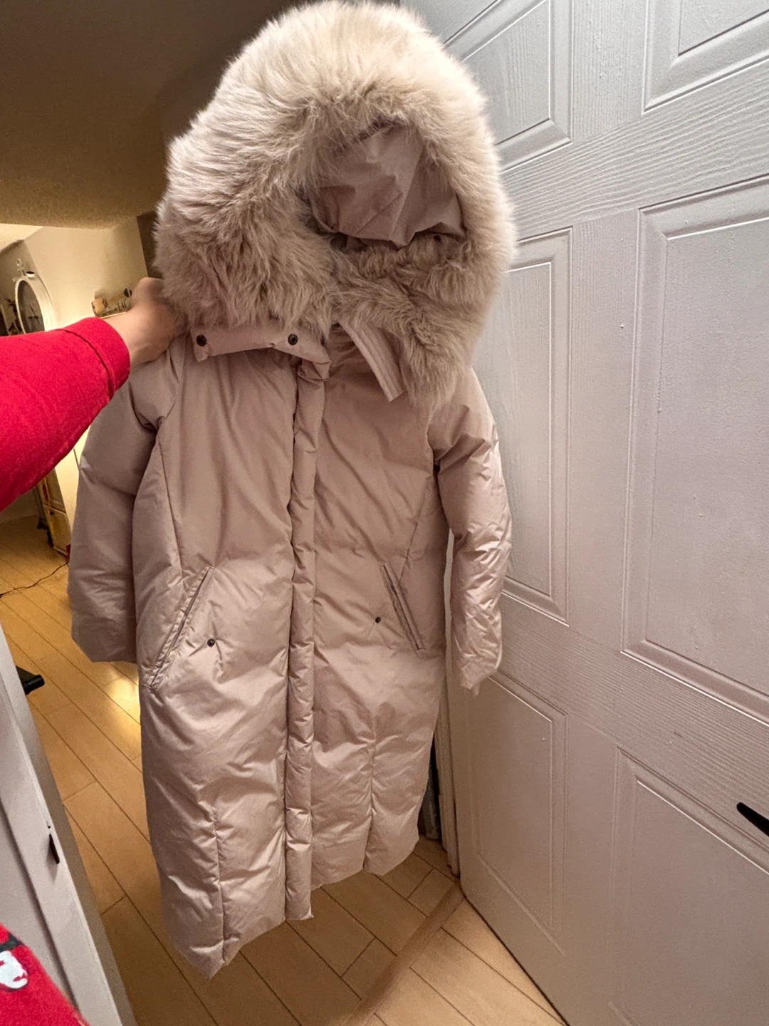 Mayonez Women's Long Puffer Coat with Faux Fur Hood (XS)