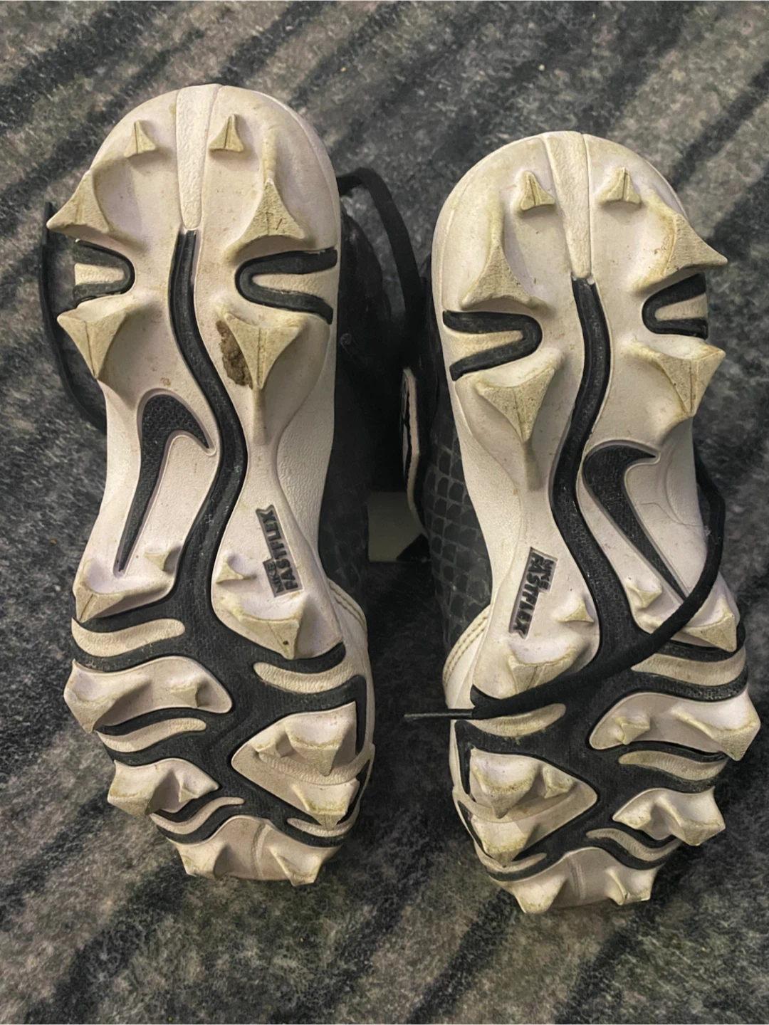 Nike Youth T-Ball/Baseball Cleats AT3441-002 - photo 2