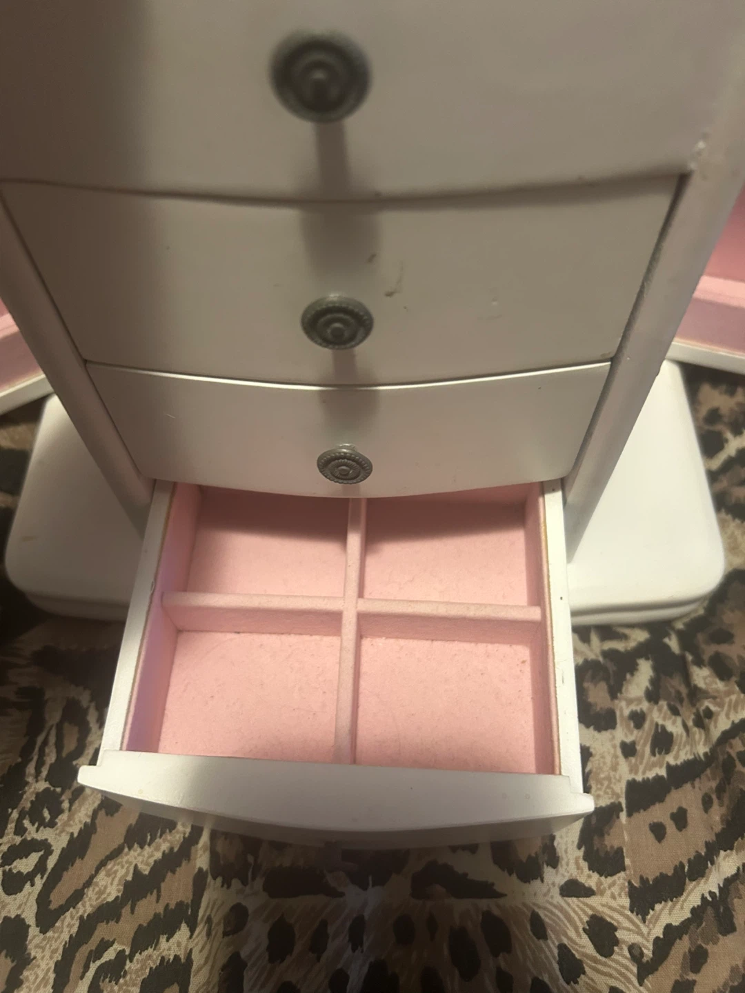 White Jewellery Box with Mirror and Drawers - photo 4