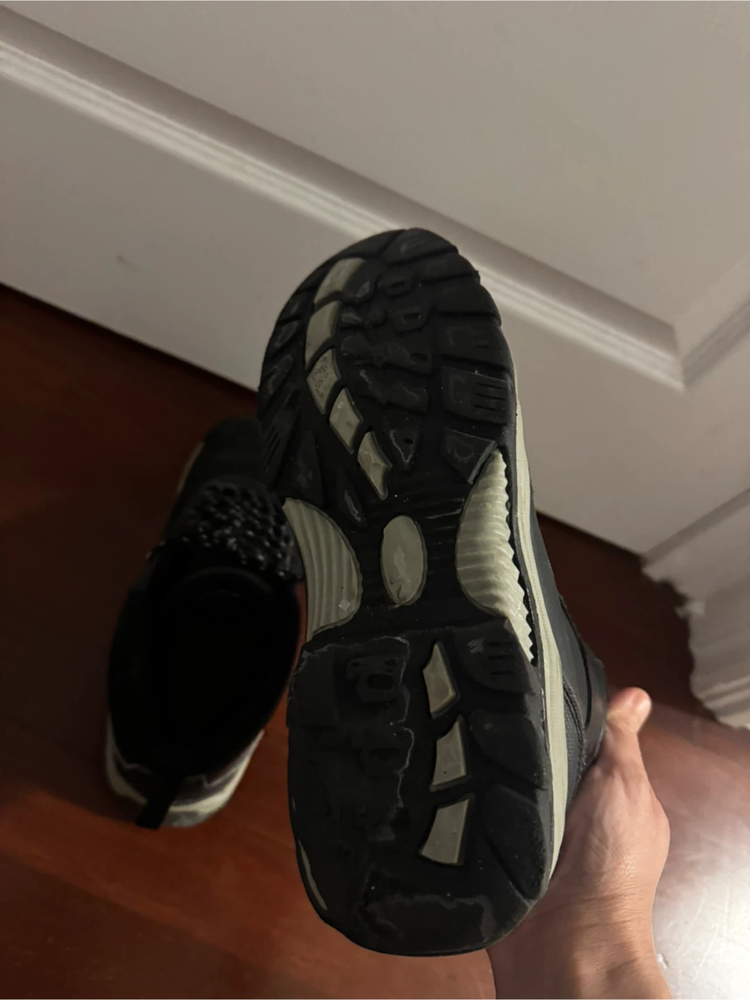 Black Waterproof Hiking Boots - photo 4