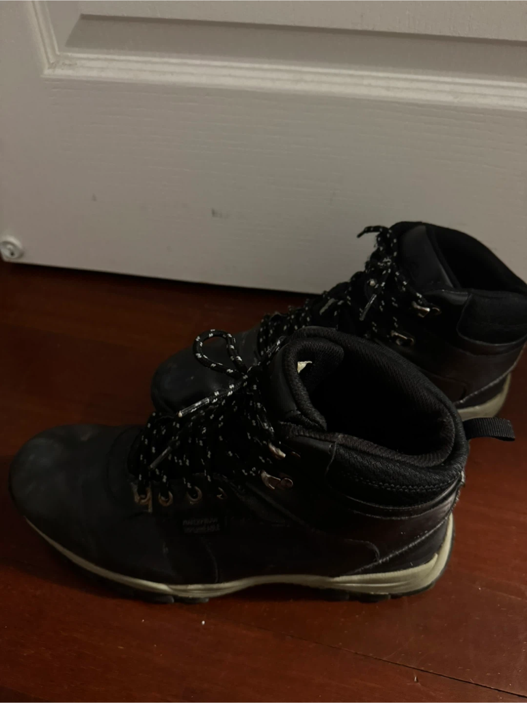 Black Waterproof Hiking Boots - photo 2