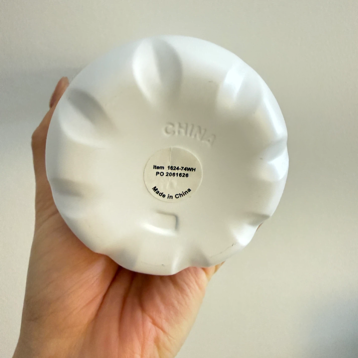 Brand new FridayHarbour White Reusable Water Bottle - photo 2